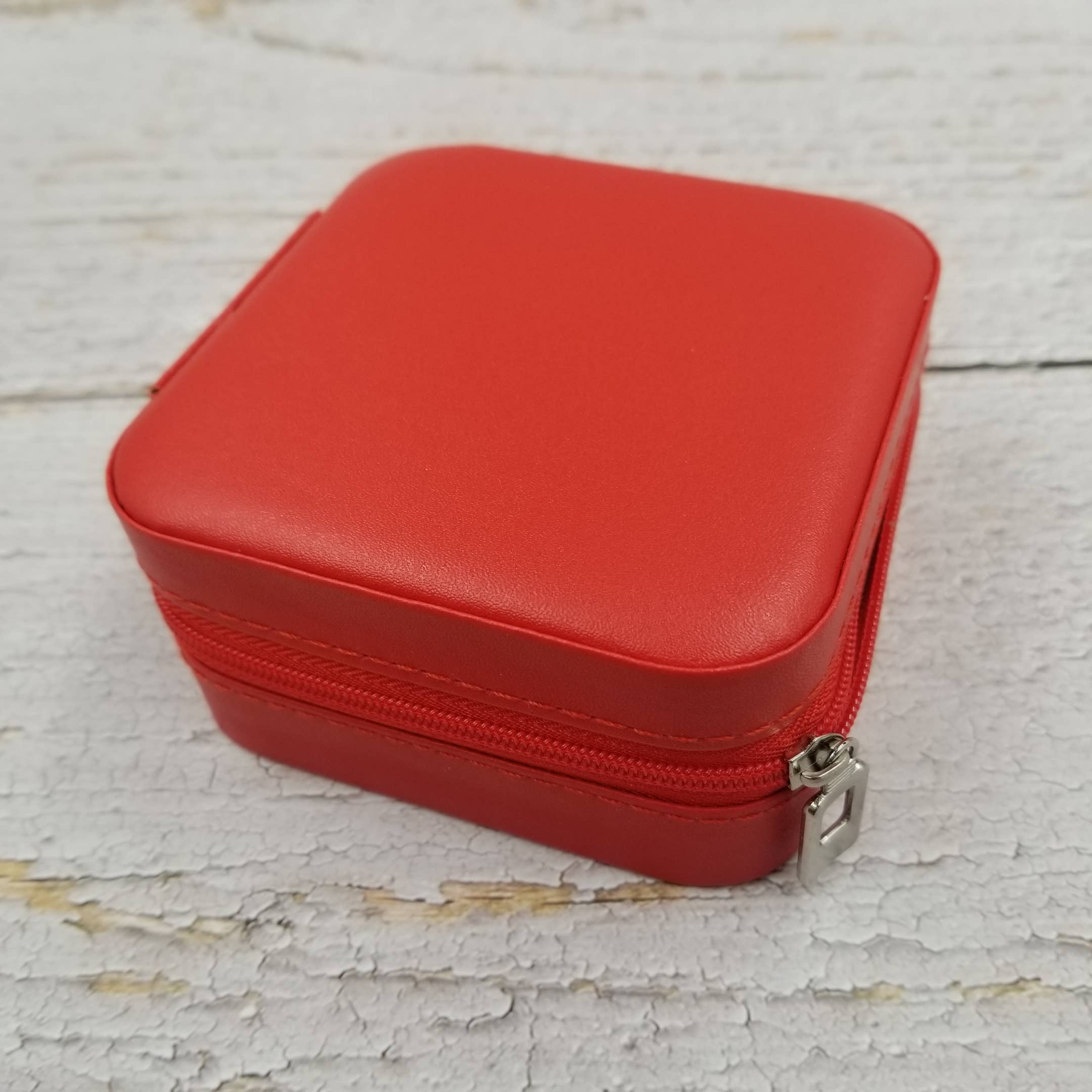 Treasure Wholesale – wholesale Jewellery box/organiser – Leather Jewelry Box With Zipper Organizer Box2