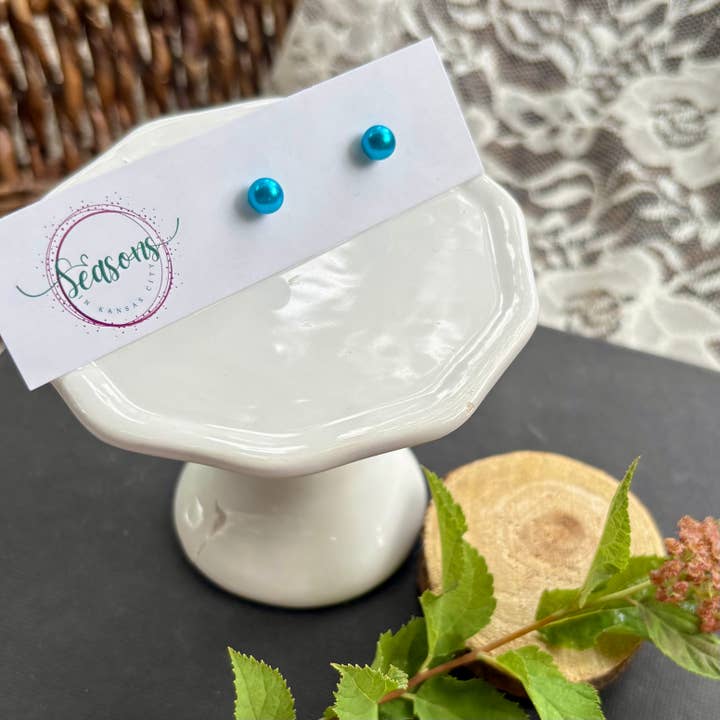 Dottie | Stud | All Seasons for wholesale by Seasons in Kansas City