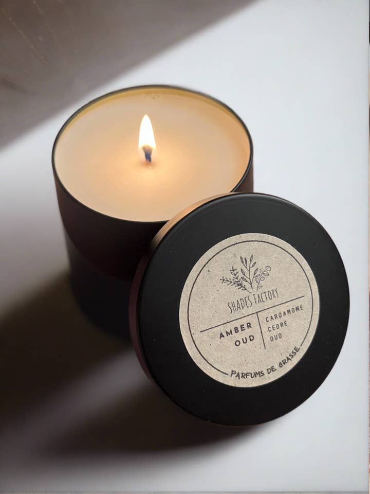 Amber Oud Kaars I Een Luxueuze Ode aan Arabische Parfums voor wholesale door Shades Factory