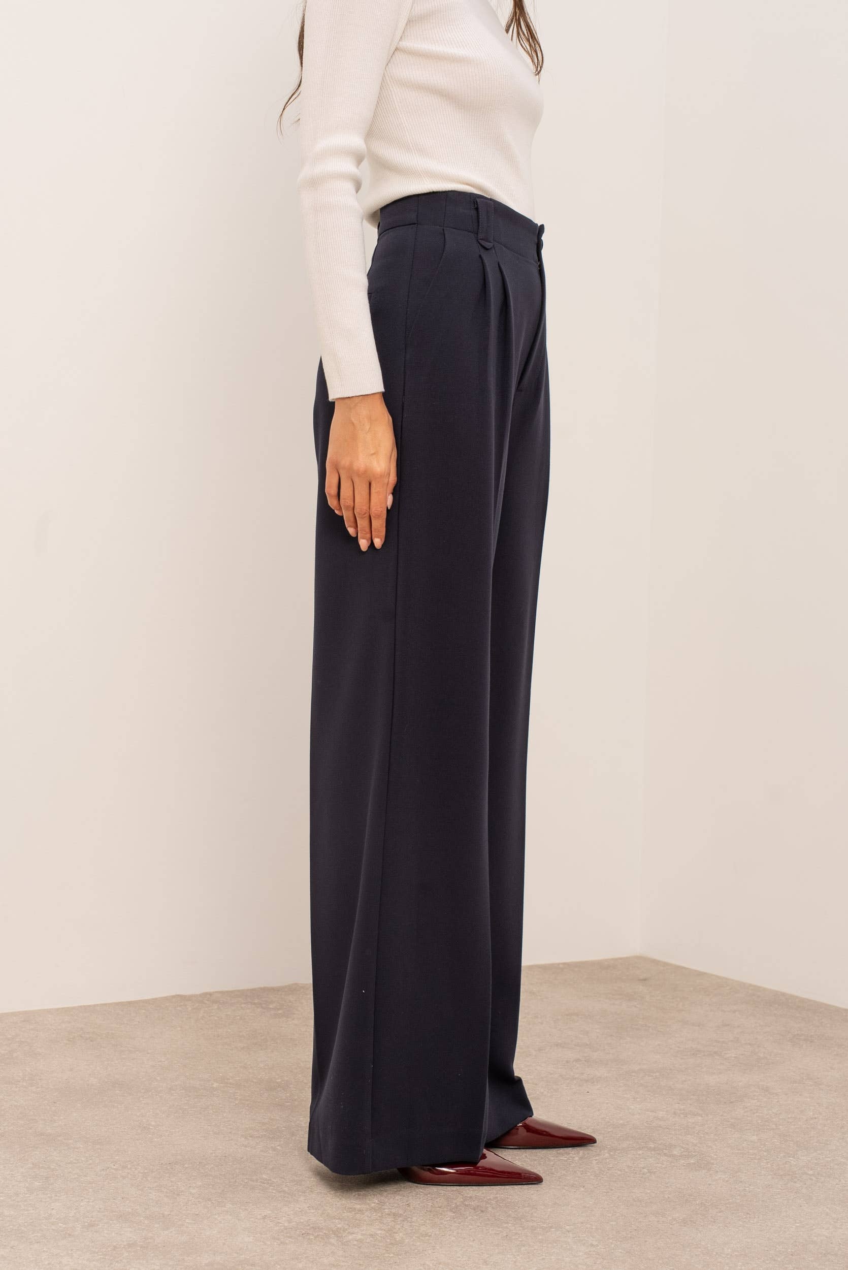 Attentif Paris - Vendita all'ingrosso Pantaloni eleganti - Donna - [Aura] Pantaloni ampi a vita alta con pinces7