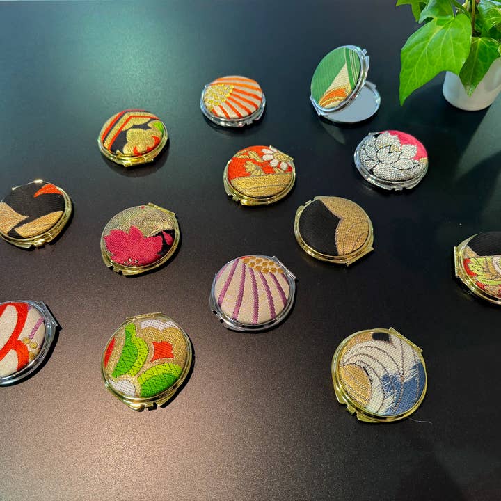 KOTO - Wholesale Compact Mirror - Kimono Obi Compact Mirror (Gold)2