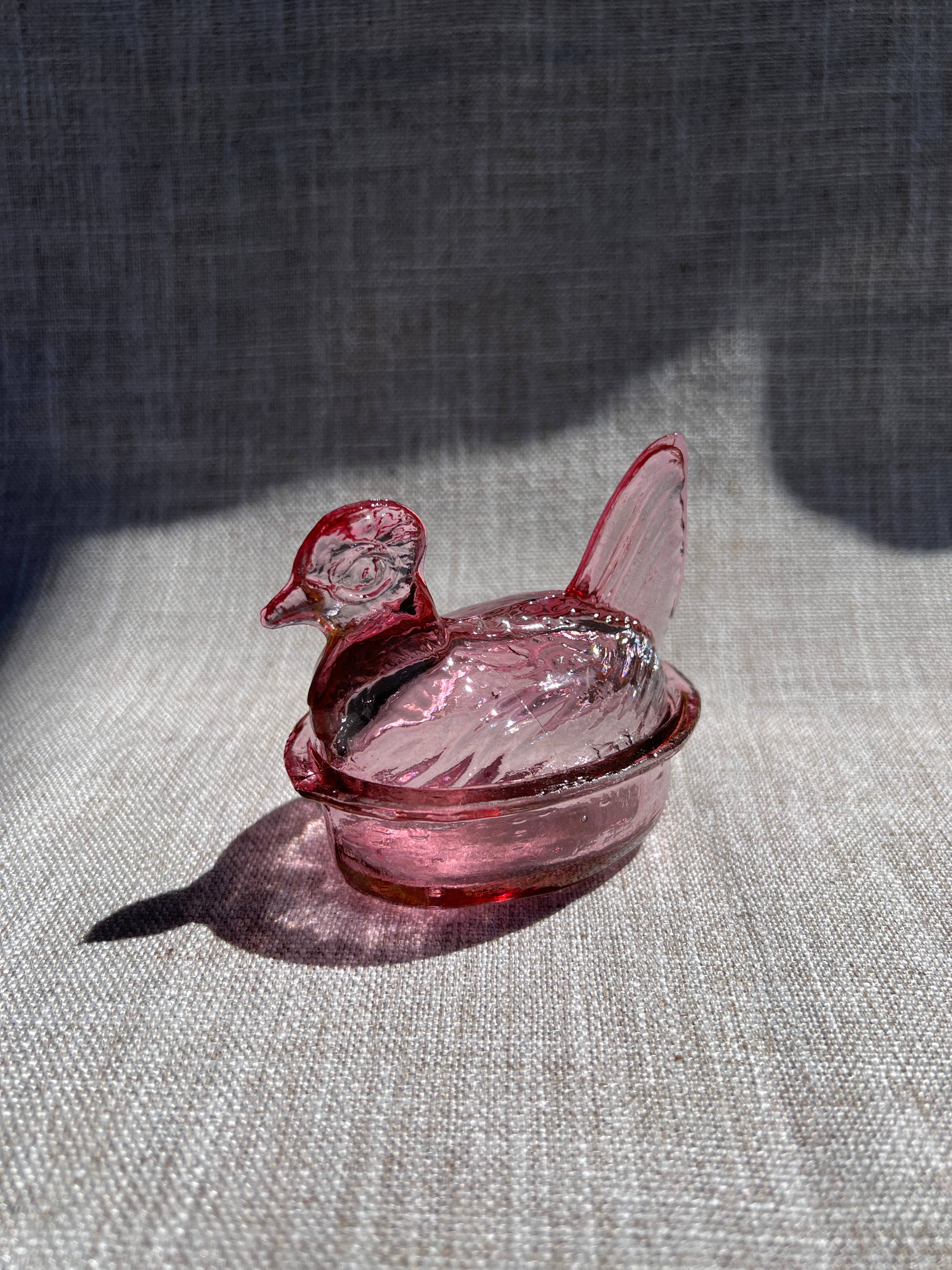 Kitchen One - Wholesale Decorative Plate/Dish/Bowl - Nesting Hen Bowl & Lid - ROSE | Hand Blown Glass - Colombia5