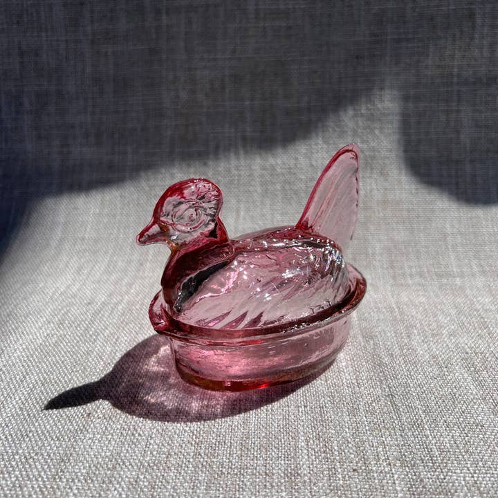 Kitchen One - Wholesale Decorative Plate/Dish/Bowl - Nesting Hen Bowl & Lid - ROSE | Hand Blown Glass - Colombia5