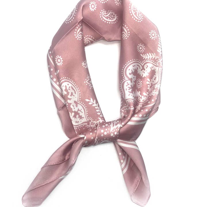 LINETA - Wholesale Scarf - Women's - D-140 Small bandana pattern scarf