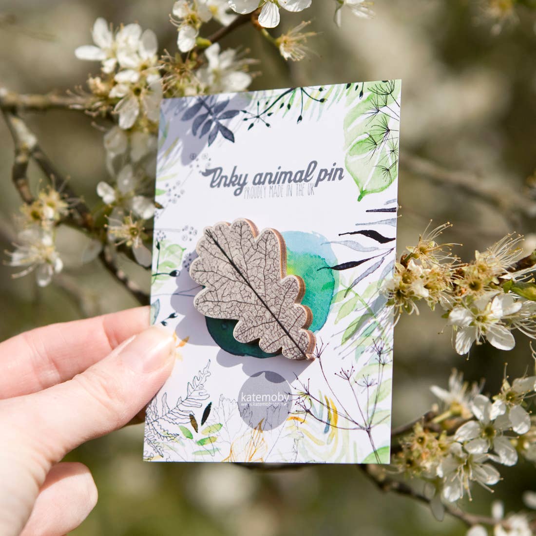 Kate Moby - Wholesale Brooch - Oak Leaf Eco Wooden Pin Brooch2