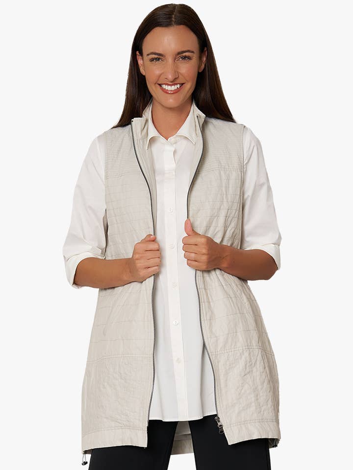 Stella Carakasi - Wholesale Outerwear Vest - Women's - Women's Zip-Front On The Go Vest2