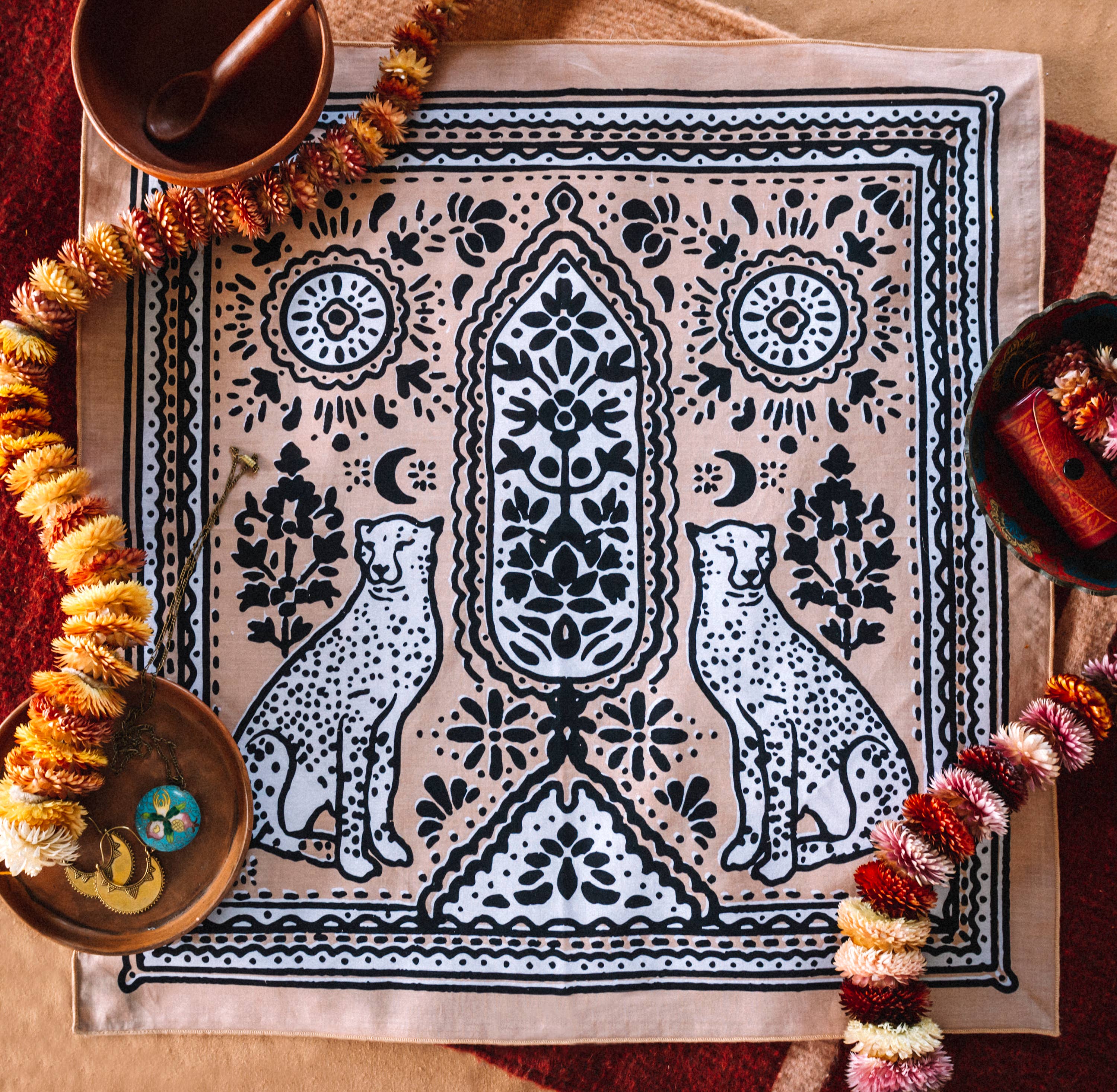 BANDITS Bandanas - Wholesale Bandana - Women's - "Forever Blooming"