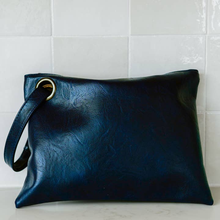 modern and chic - Wholesale Clutch Bag - Women's - Alexa Oversized Travel Clutch7