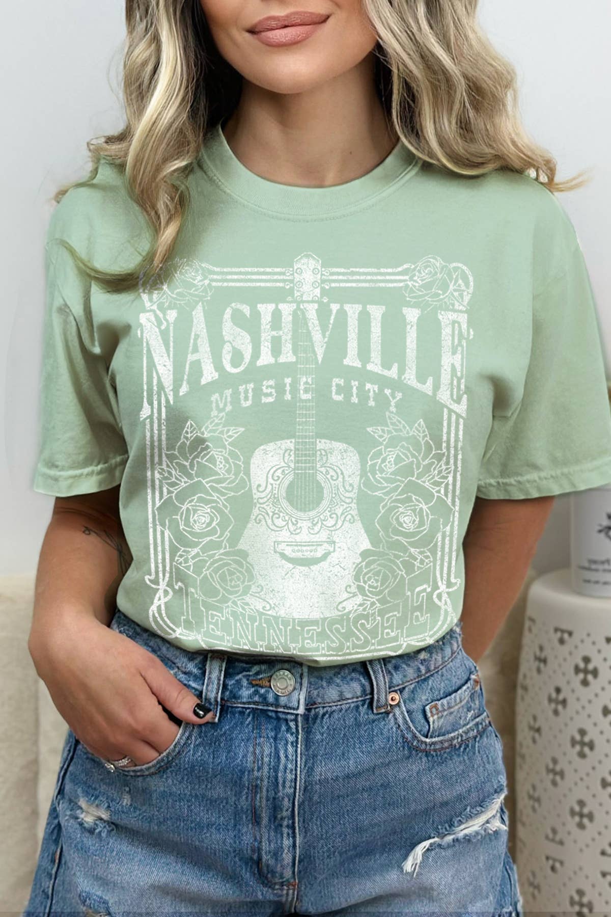 BouTeeQue Closet - Vente T-shirt sérigraphié – femme - T-shirt décontracté en coton « Nashville Music City »12