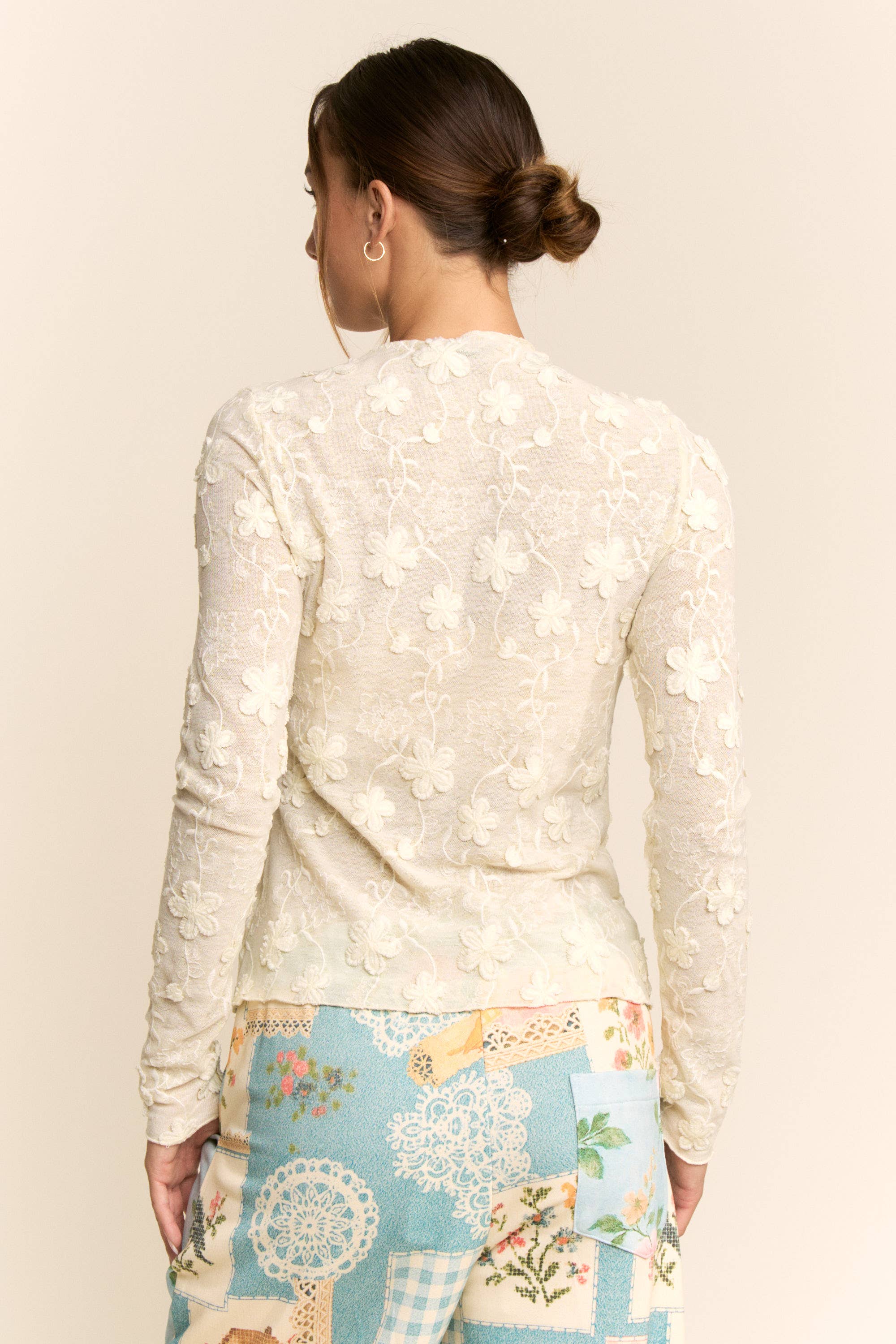 Davi & Dani - Wholesale Gebreide top - Dames - PLUS LANGE MOUWEN GEBORDUURDE MOCK NECK MESH TOP3