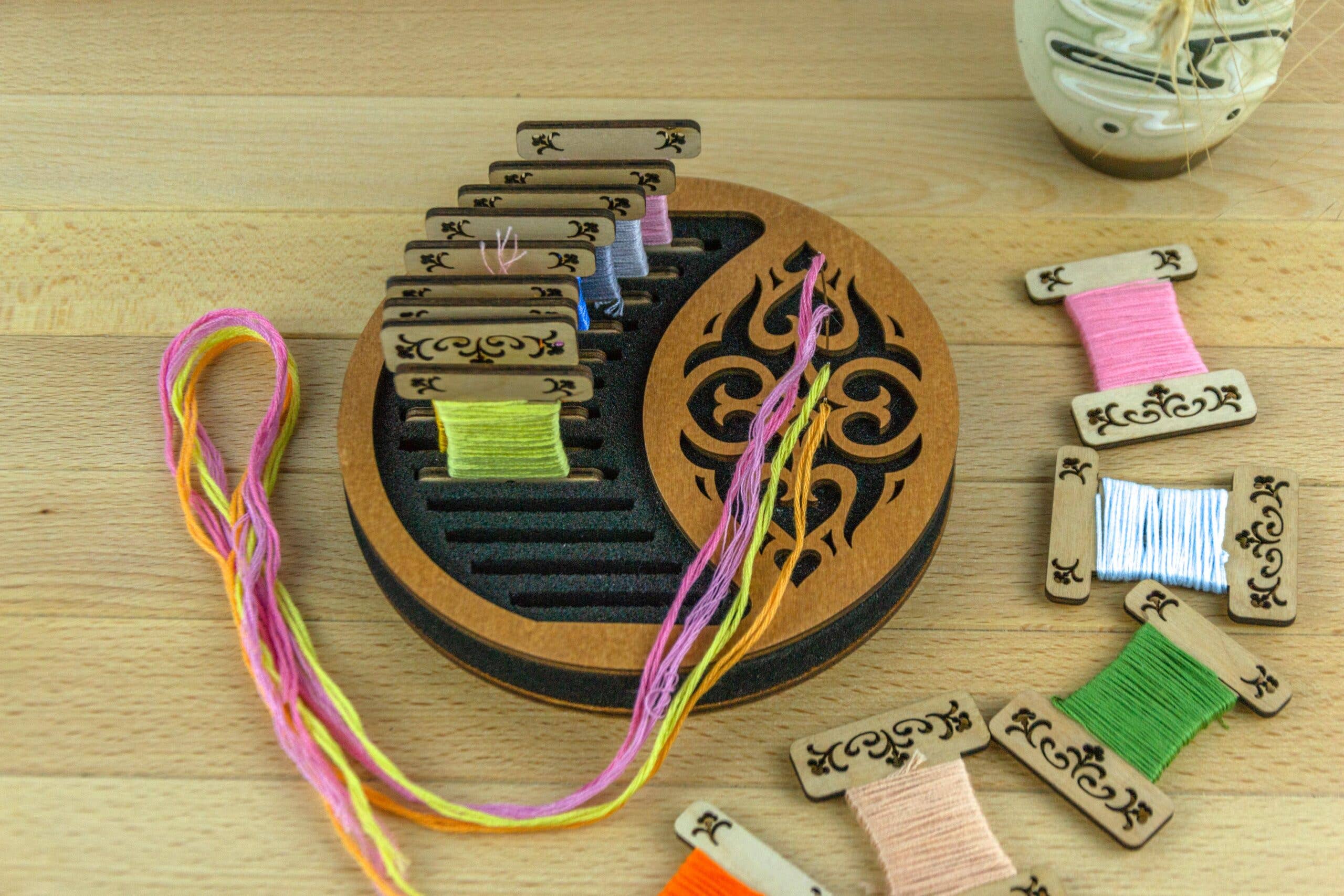 Embroidery craft - Wholesale Craft Supplies - PB-018-img-3 Foam stand for wooden, acrylic and other bobbins (spools) thickness 3mm5