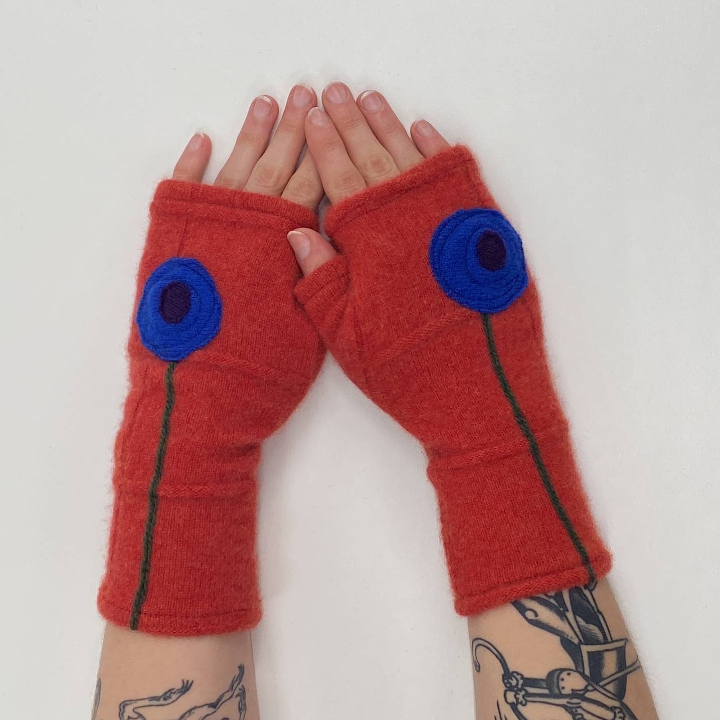 Sardine Clothing Co. - Wholesale Gloves - Women's - Fingerless Cashmere Gloves-Poppy0
