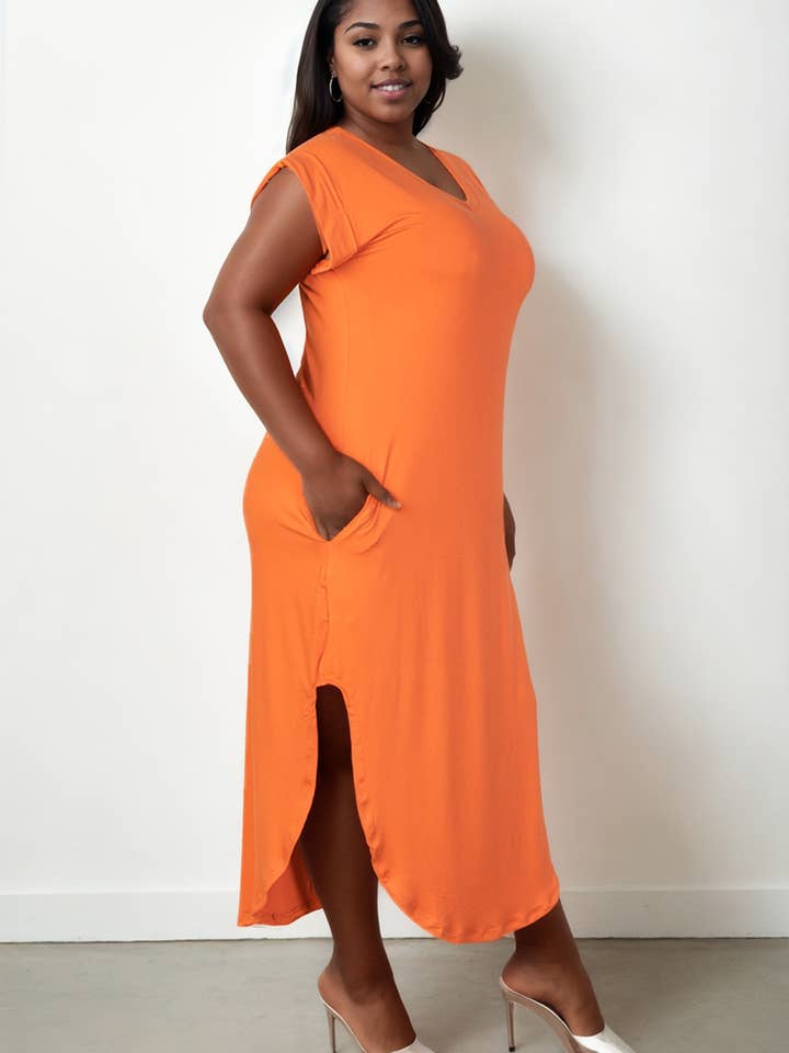 CAPELLA APPAREL - Wholesale Dress - Women's - Plus Size Hidden Pocket Batwing Sleeve V Neck Long Dress11