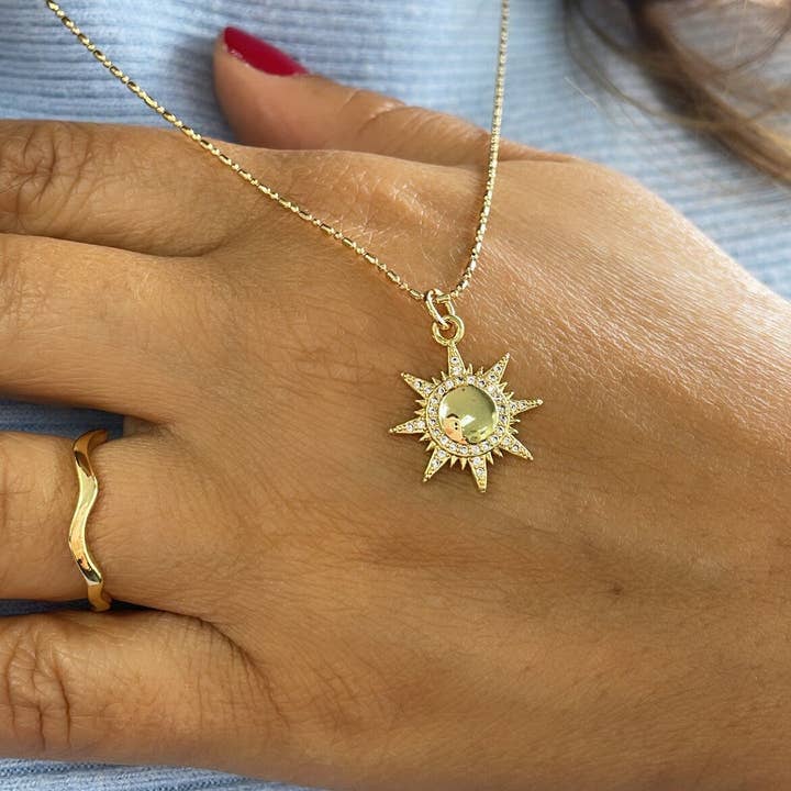 Milie - Vendita all'ingrosso Ciondolo/pendente - Ciondolo Sole 18k GF con Raggi Pavé Bianchi3