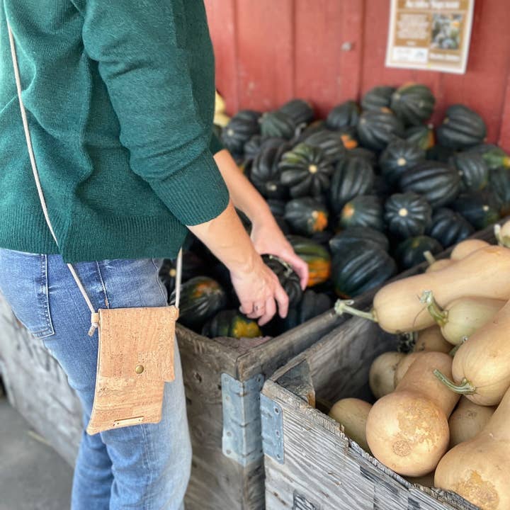 Carry Courage – Großhandel Handytasche – Damen – DAYDREAMER Handyhülle | NATURAL3