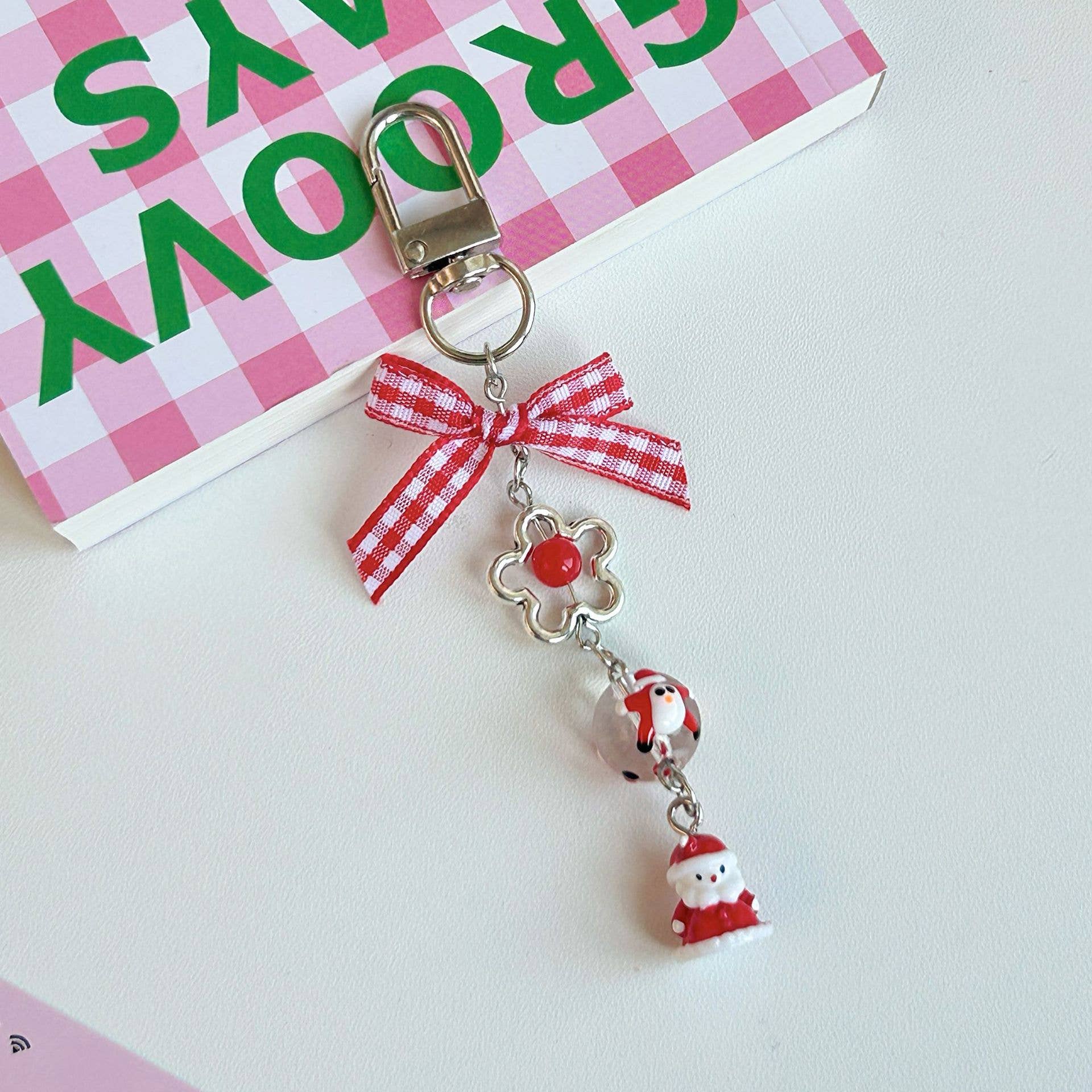MKS America - Wholesale Keychain - Women's - Santa Claus Bow Keychain1