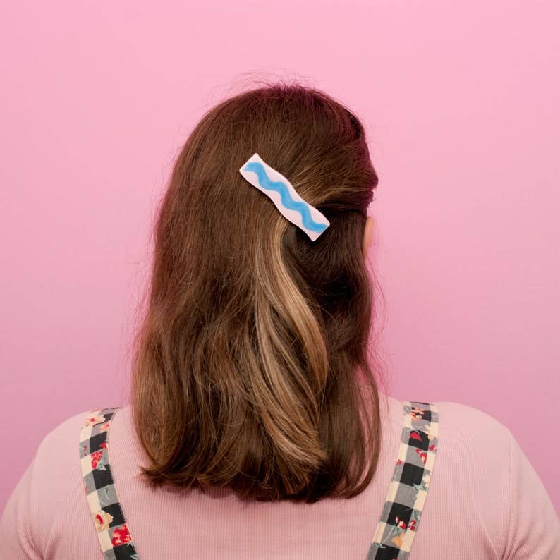 REMOVED BRAND - Venta al por mayor Horquilla para el pelo - Mujer - Pinza de pelo extra grande de resina ecológica Kiss Chase2