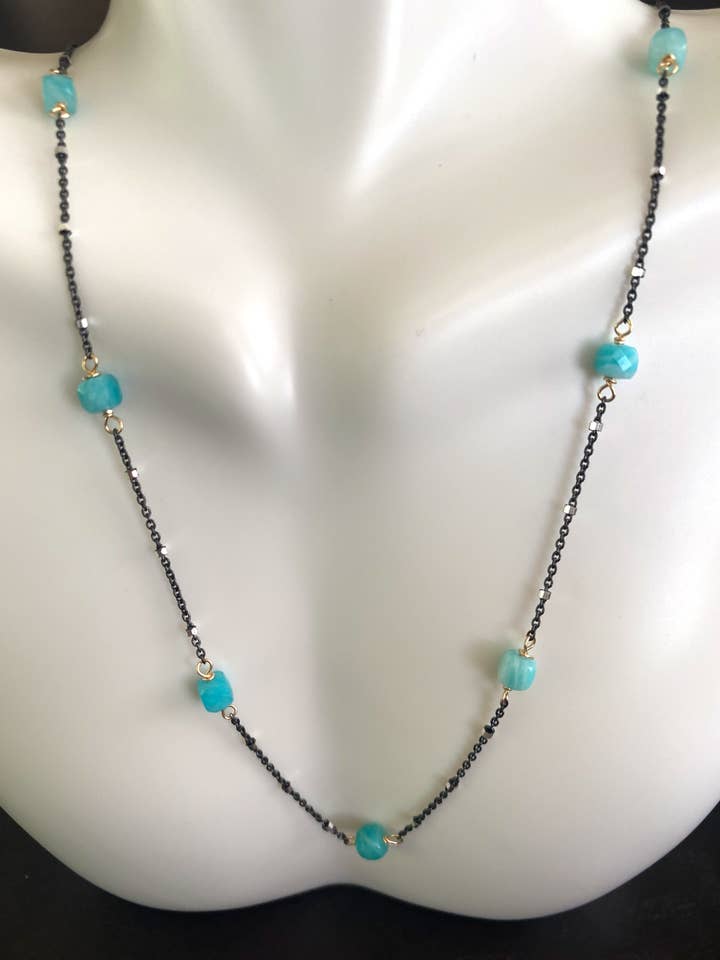 Cubes Amazonite sur chaîne de perles en métal sterling pour la vente par Judy Brandon Jewelry