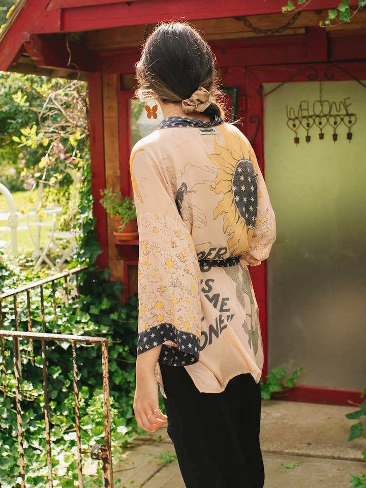 Milk & Honey Matinée Duster Kimono w/ Sunflower & Bee Print for wholesale by Market of Stars (USA)