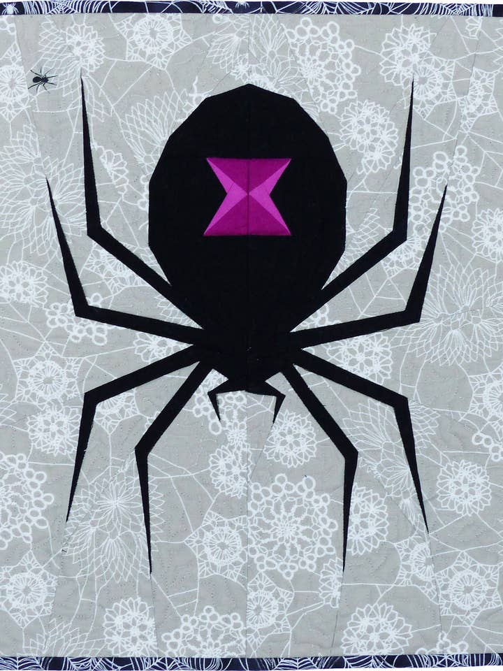 Spooky Spider Paper Pattern for wholesale by Flying Parrot Quilts