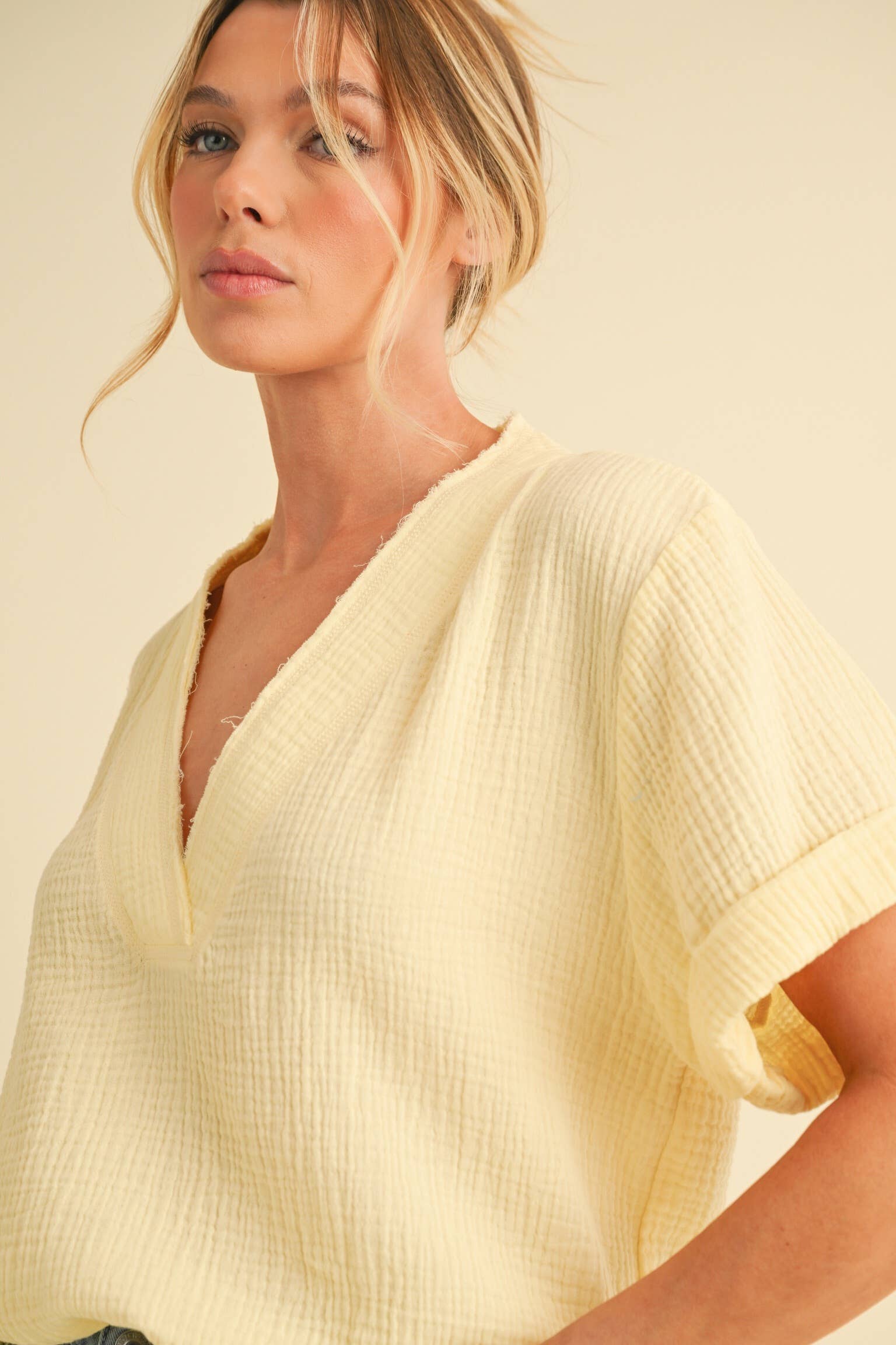 AEMI + CO - Wholesale Blouse - Women's - 8167BK Trudie Top58