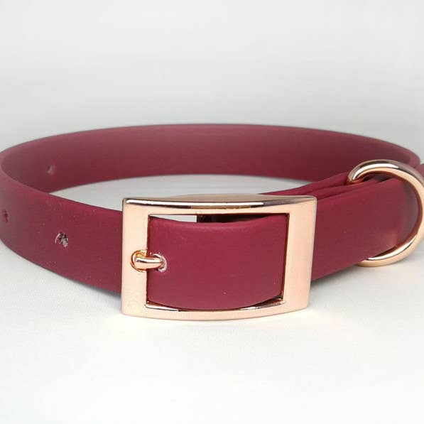 Pet Pooch Boutique - Wholesale Halsband - Hond - RODE WIJN Biothane Hondenhalsband -Metalen Beslag-Handgemaakt