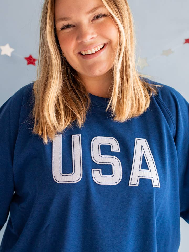XOXO by magpies - Wholesale Sweatshirt - Women's - XOXO By Magpies Felt Applique USA Sweatshirt | Adult