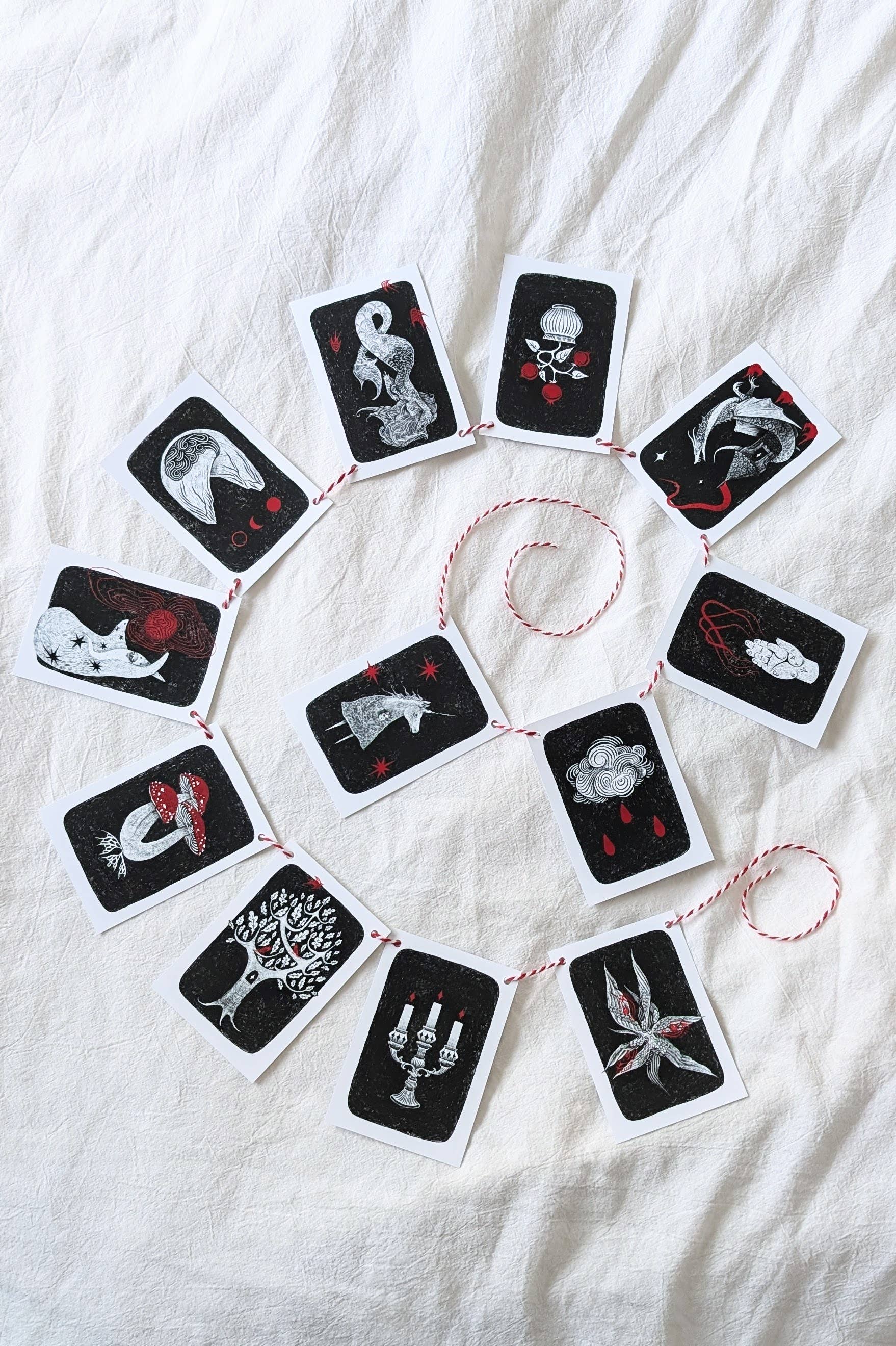 Moth Folk Studio - Vendita all'ingrosso Bandierine/Ghirlande - "Il viaggio dell'eroe" Garland2