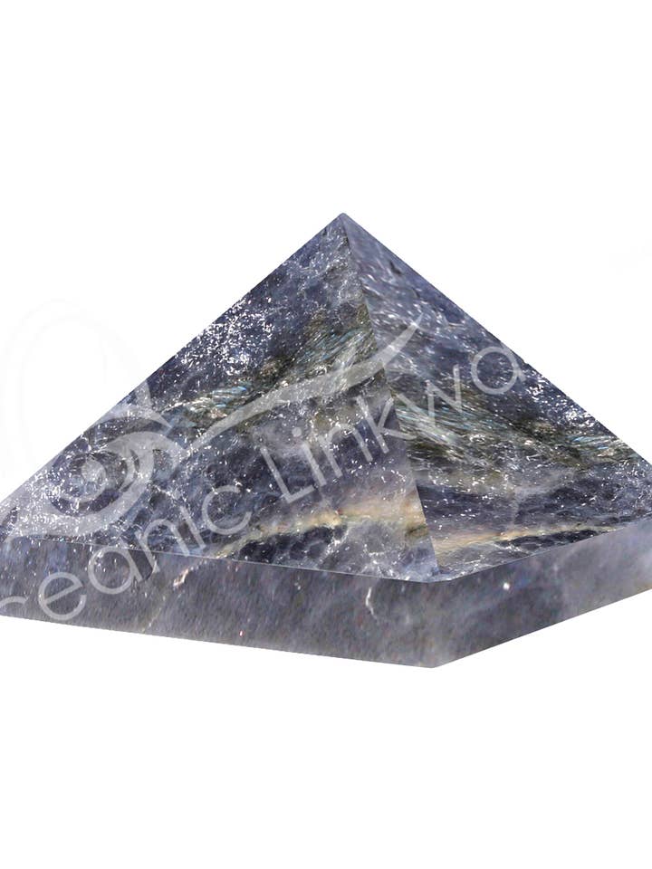 (Pirâmide) IOLITE 1-1,25" por atacado de Oceanic Linkways Inc