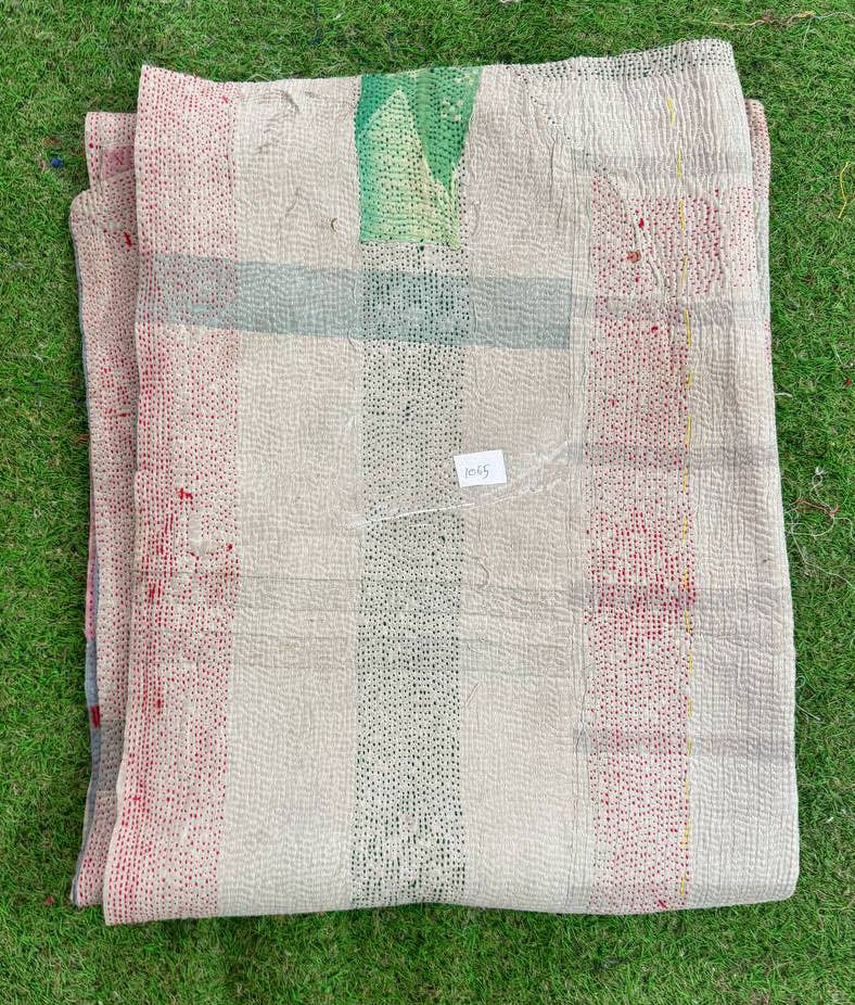 bhavnas boutique – Engroshandel Quiltet tæppe – Inspireret af Heritage Quilt Letvægts Bomuld Kantha Quilt6