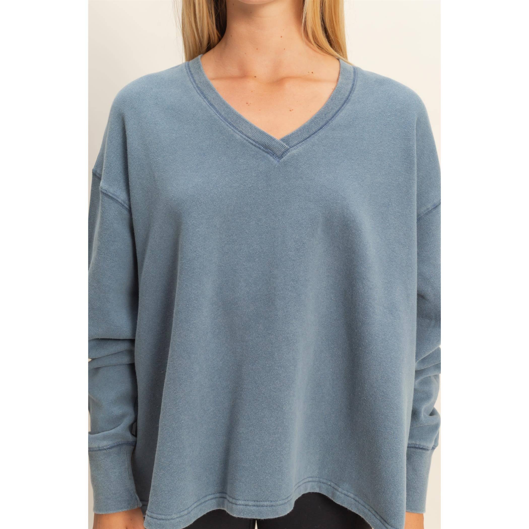 Double Zero - Wholesale Sweatshirt - Women's - Oversized V-Neck Sweatshirt With Raw Edge Detail24