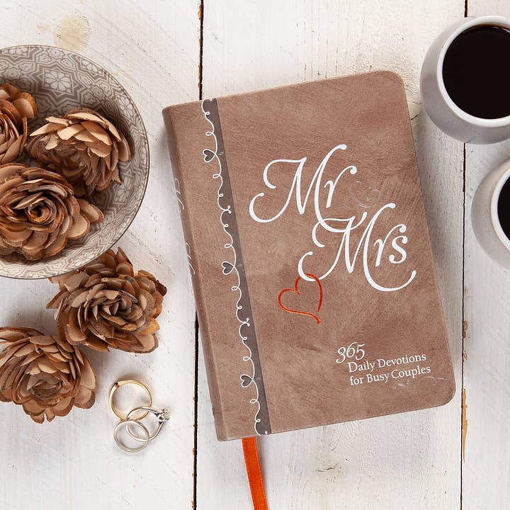 Dhr. & Mevr. (Dagelijkse Devotie voor Stellen) voor wholesale door BroadStreet Publishing Group, LLC