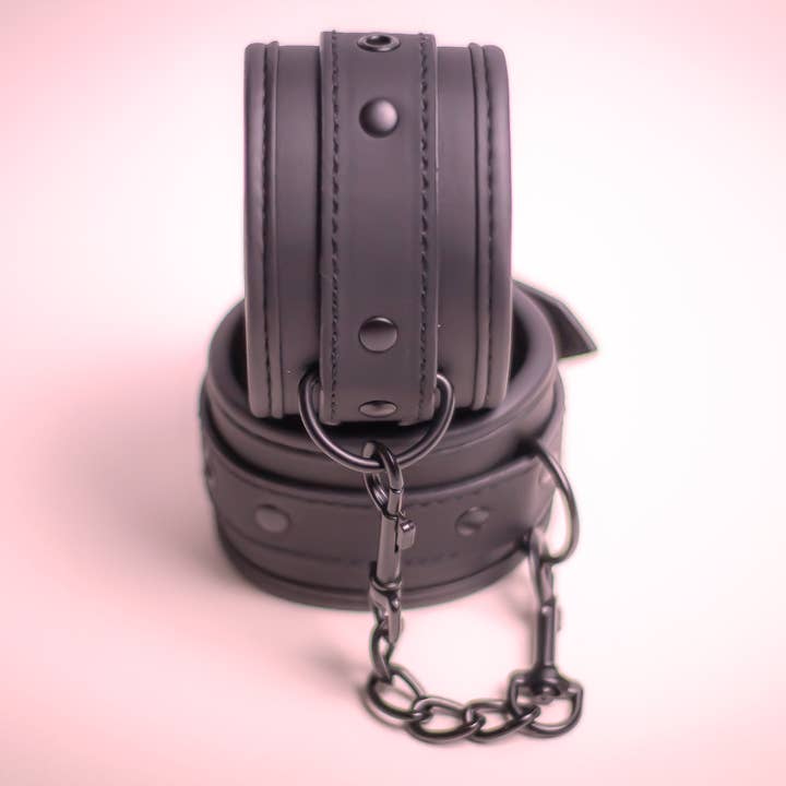 Confession Room - Wholesale Sex Toy - Luxury Handcuffs, Premium Restraints, Deluxe Bondage Set