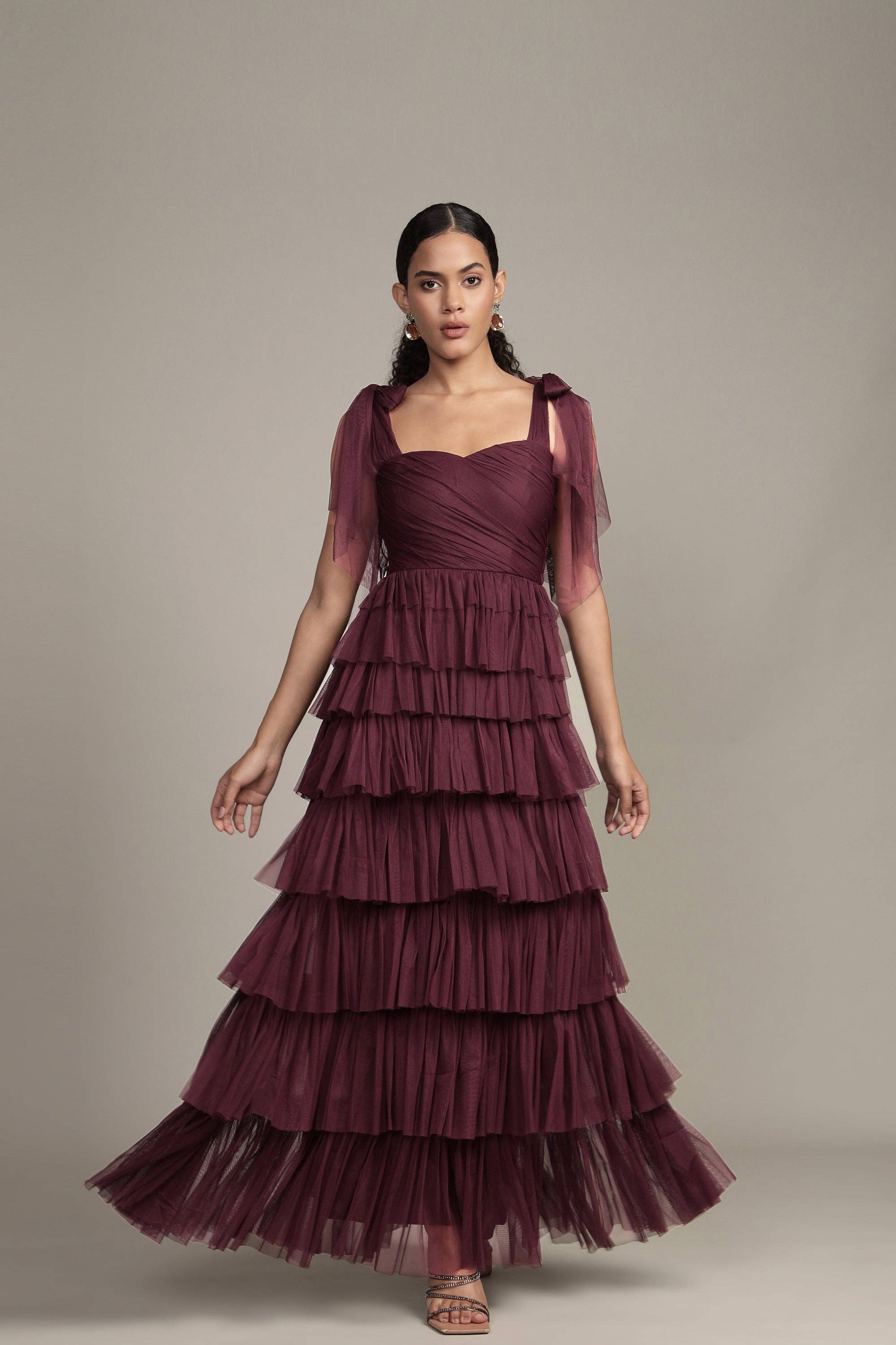 Ciruela Vestido Maxi de Tul Ophelia con Detalle de Lazo en Ciruela de venta al por mayor en Faire3