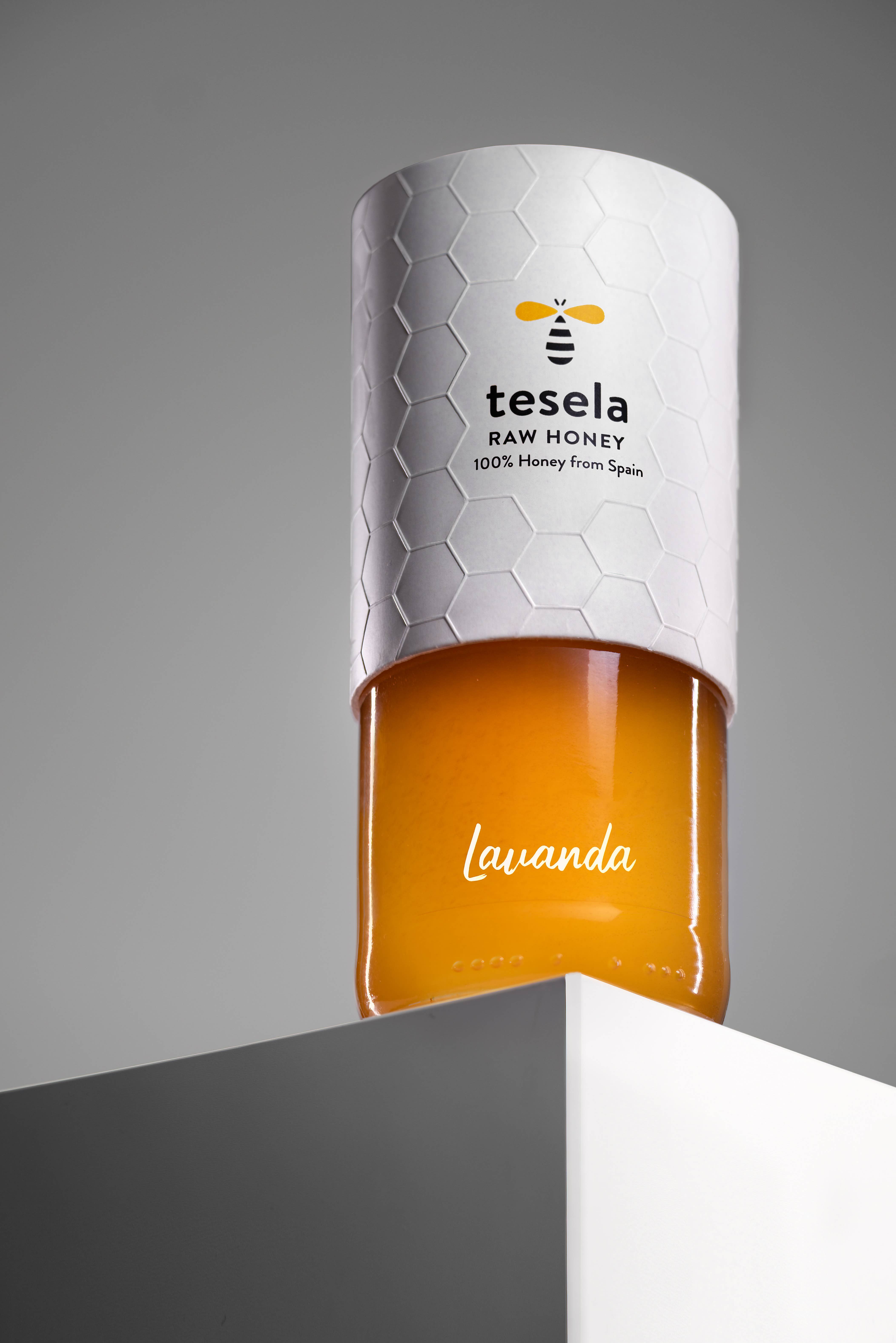 TESELA NATURA, S.L. - Wholesale Honing - TESELA Geschenkdoos Solar Edition Rauwe Honing - 3x320 g2