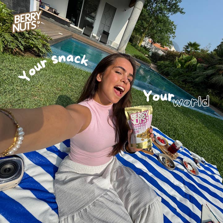 BERRY NUTS - Wholesale Granola - Berry Nuts® Greek Yogurt Taro Granola Bites 15 Pack (15x6.34 Oz)1