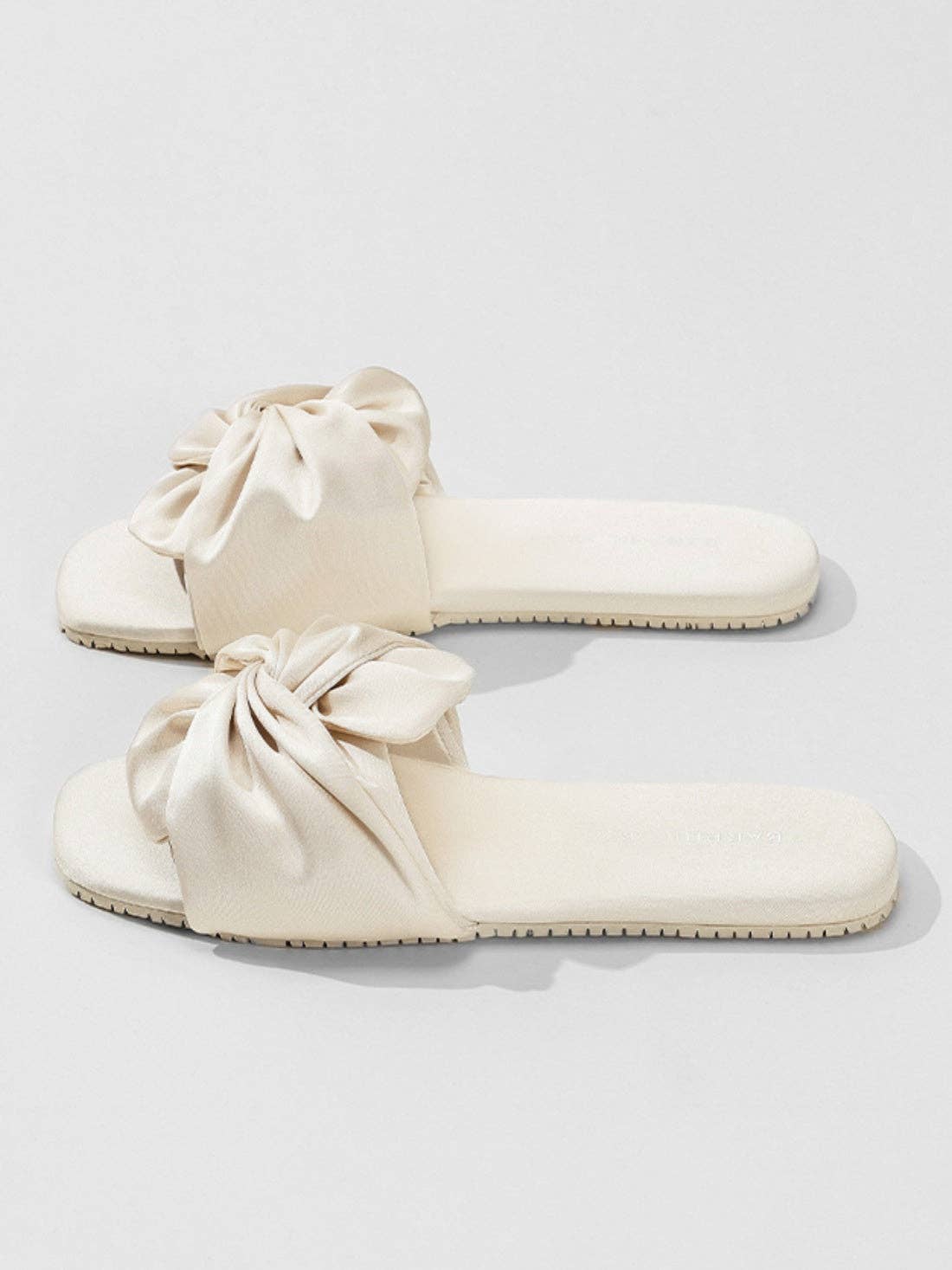 Ulivary - Wholesale Slippers - Women's - Luxury Silky Satin Bow Slippers for Home & Beach Style15