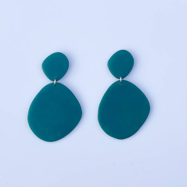 ciondoli grandi smeraldi per la vendita all'ingrosso da parte di The Color Theory