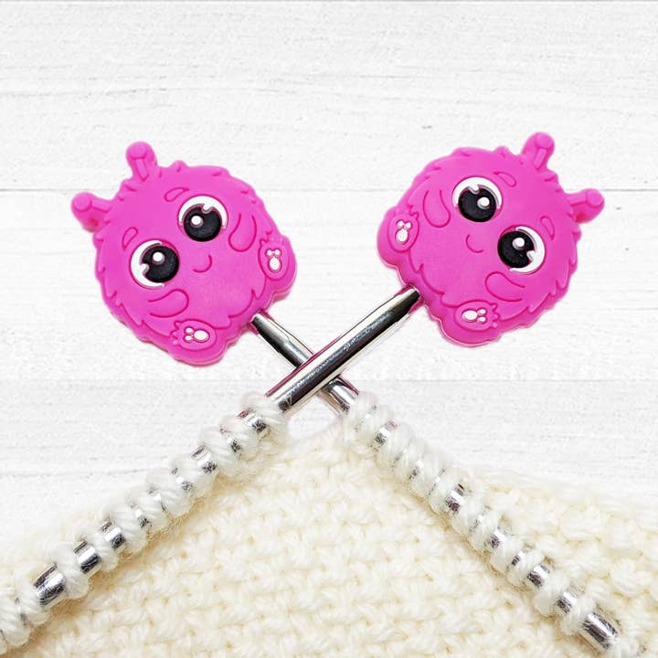 Tappi Puffball Stitch per la vendita all'ingrosso da parte di Pretty Warm Designs