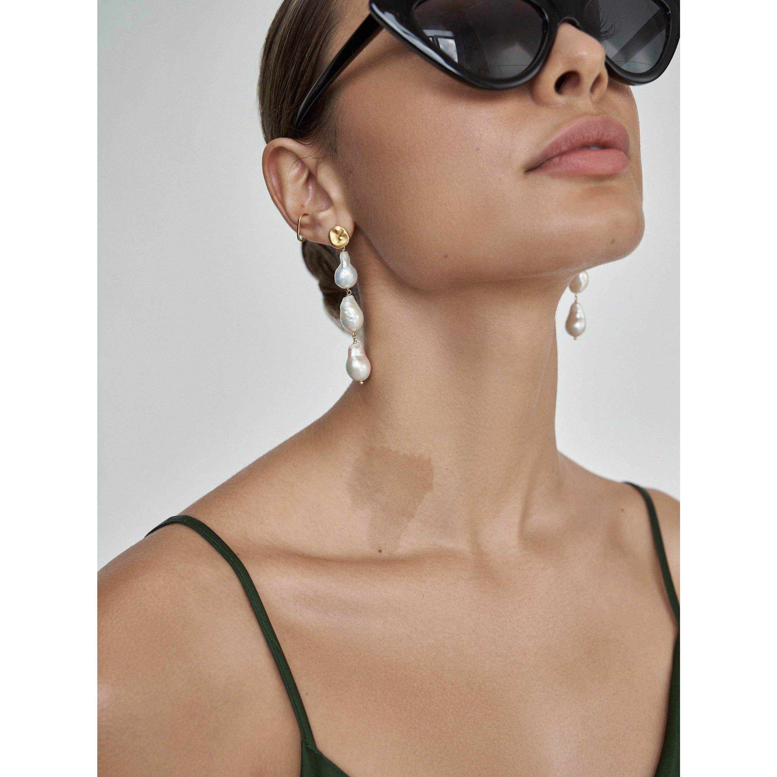 LaMano Jewellery - Vendita all'ingrosso Orecchini pendenti - Orecchini a cerchio con perle barocche a goccia4