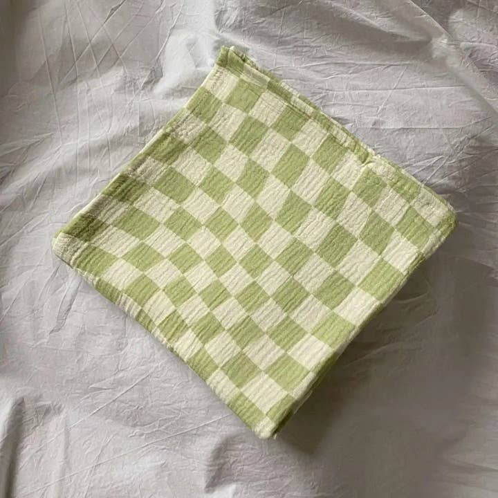 Golden Child - Wholesale Swaddle - Baby - Wavy Baby Checked Organic Cotton Baby Swaddle - Lime2