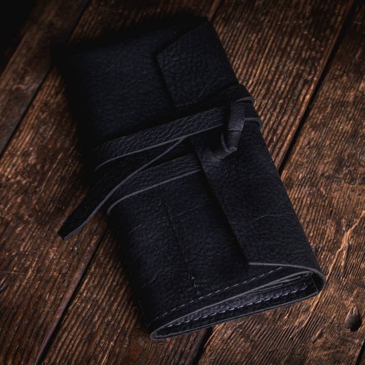 Craft and Lore - Wholesale Humidor/Cigar Accessory - Rustic Leather Pipe Roll15