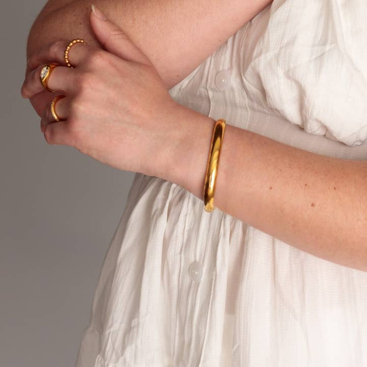 Magnolia armring för wholesale av TNT Goods