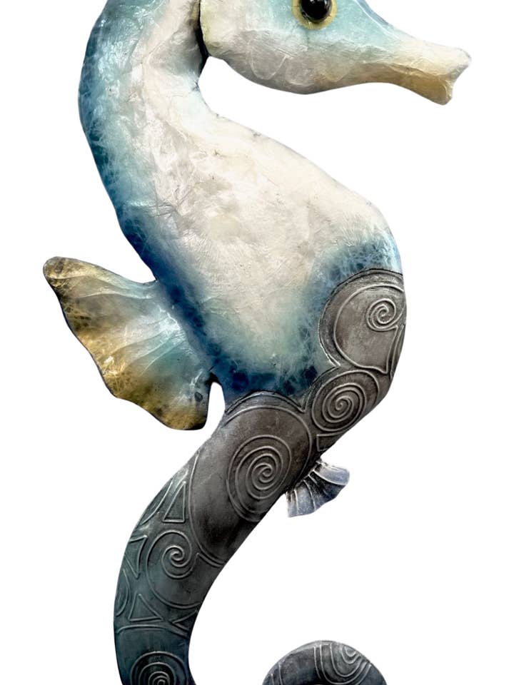 Blue Sea Horse Capiz & Metal Wall Art voor wholesale door Bamboo Source Tropical Decor