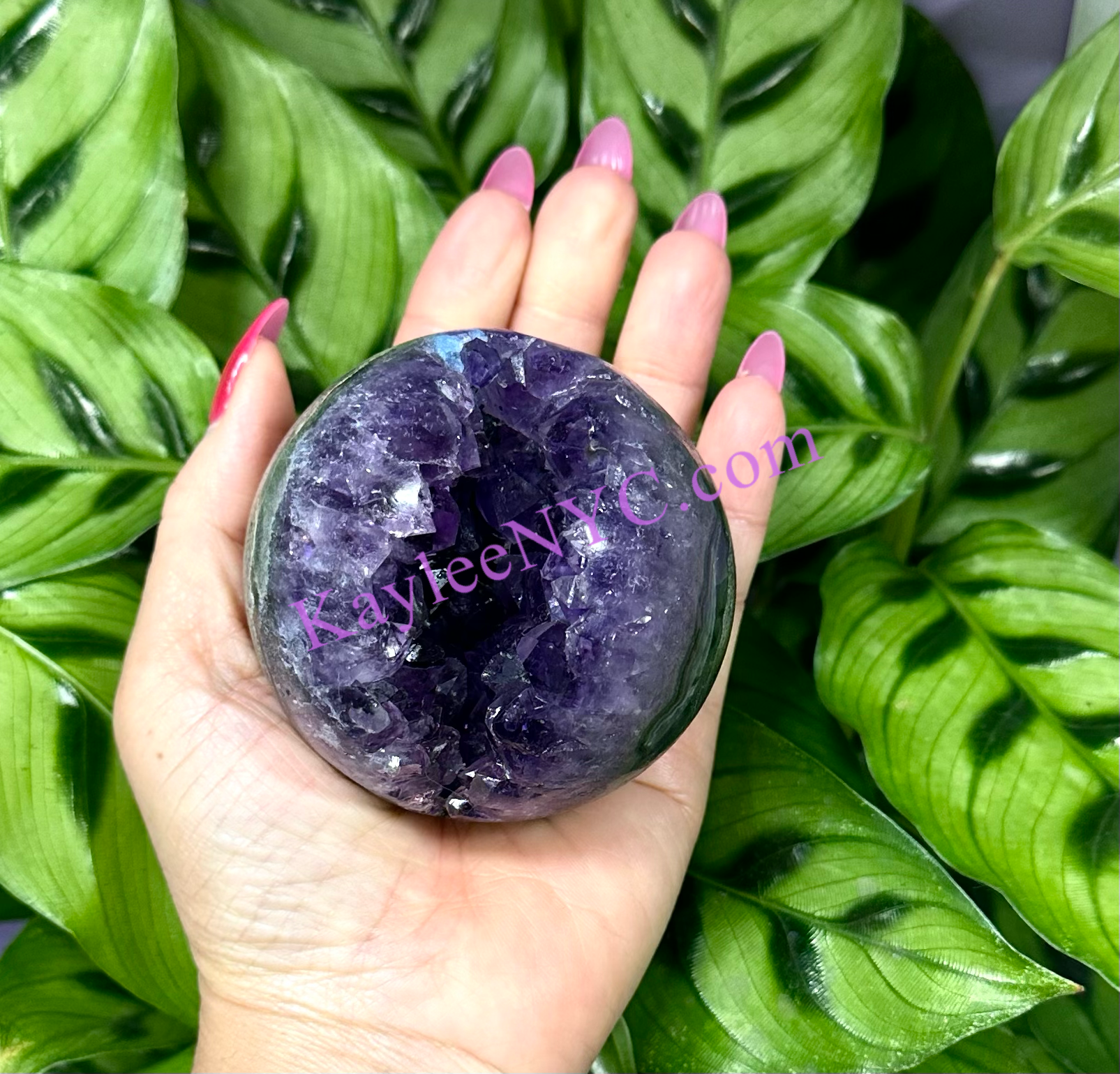 KayleeNYC - Wholesale Spiritual Stone/Crystal - Wholesale lot 6-10 Pcs Amethyst Spheres 4.3-4.5 lbs6