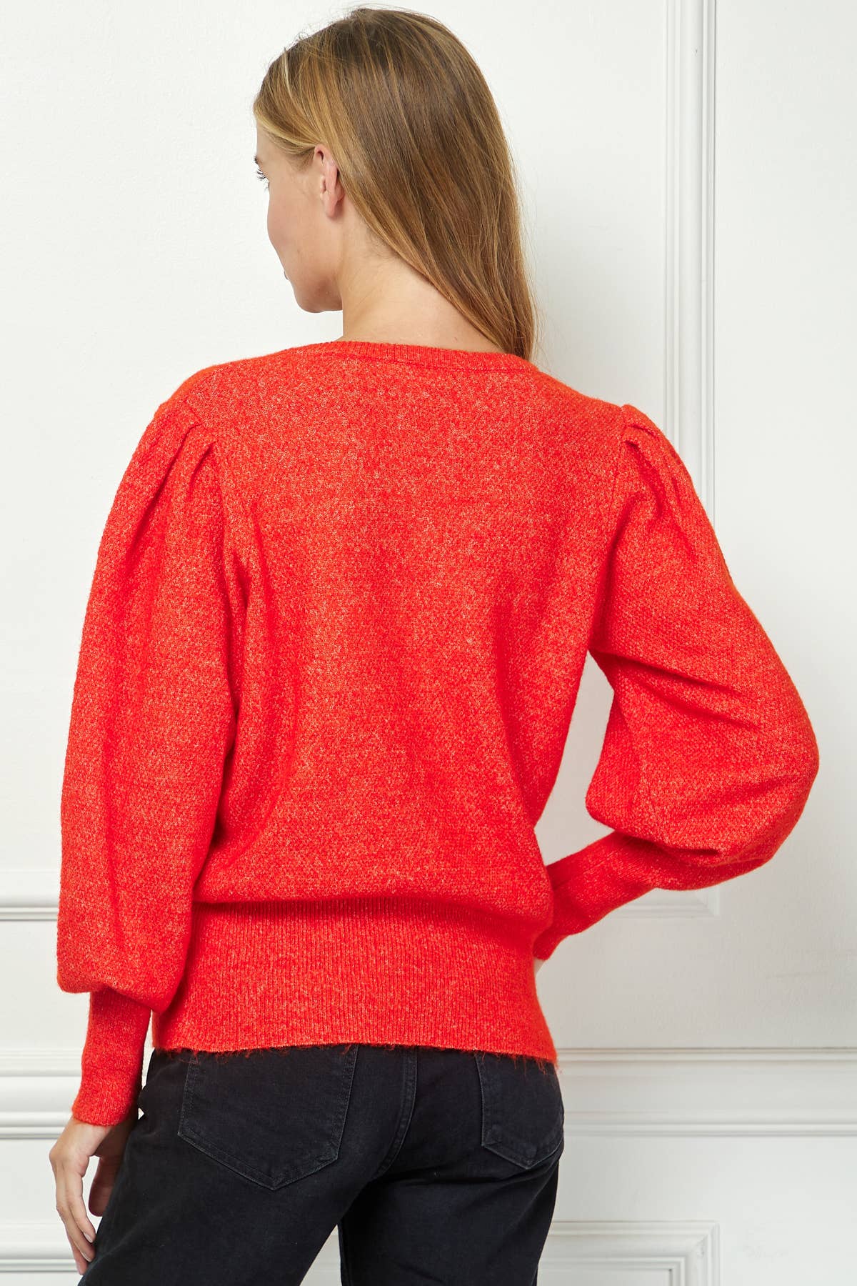 KÖRSBÄRSTOMAT MYSIG FEMME ULLPUFFTRÖJA för wholesale på Faire4