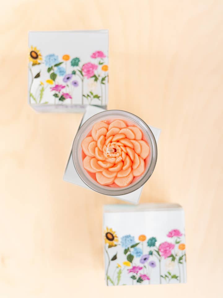 Ranunkelblumekerze, umweltfreundliche Kerze - verschiedene Größen für den Großhandel von Multifaceted™ Artisan Candles