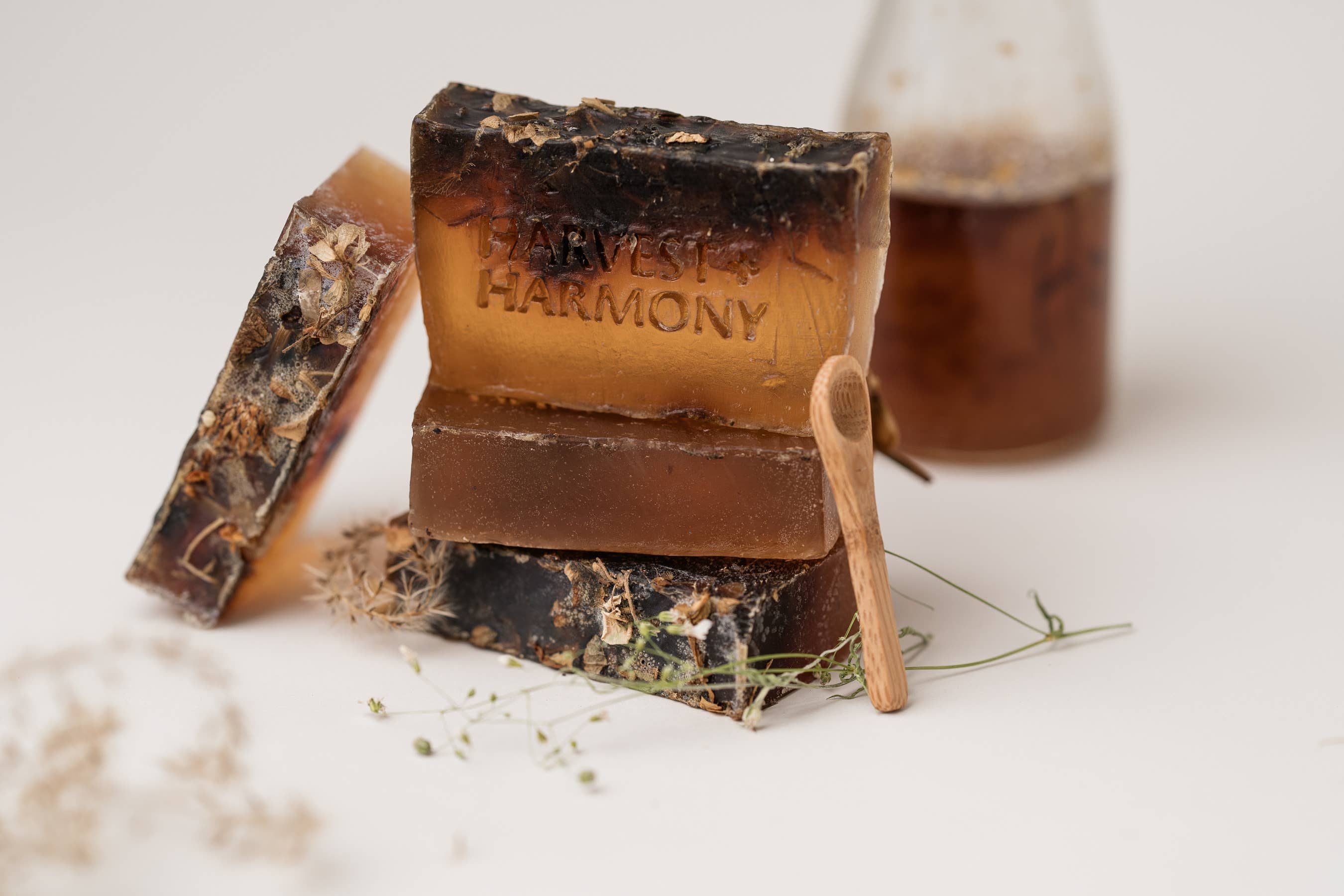Harvest + Harmony - Wholesale Bar Soap - Harvest + Harmony Honey Soap10