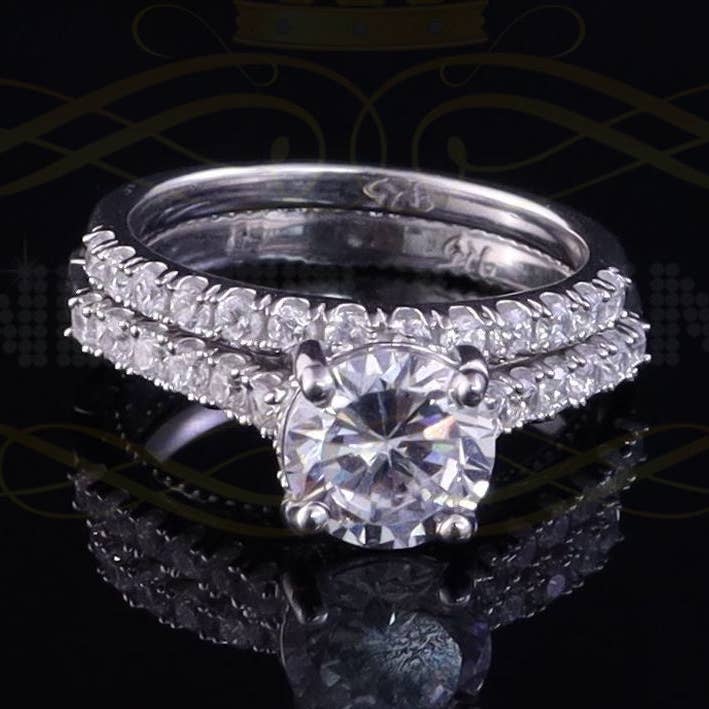 König des Bling's 4,29 ct weißer Zirkonia 925 Sterling Silber Brautmode Damenring Größe 7 für den Großhandel von KING OF BLINGS