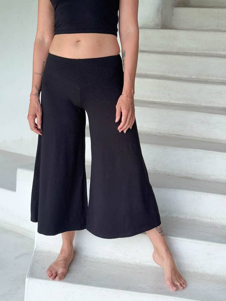 CARAUCCI - Wholesale Pants - Women's - Cropped Flare Pants